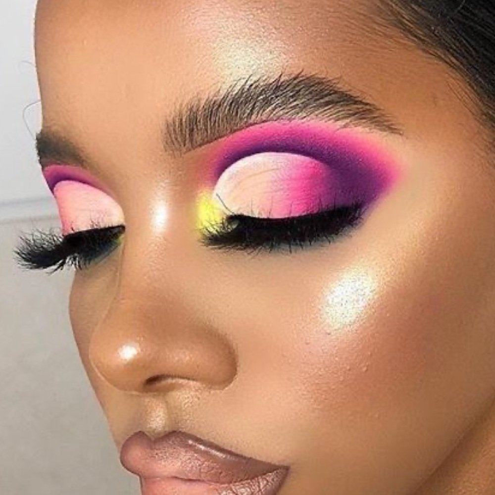 Eyelashes 💕 - Picture 7 of 8